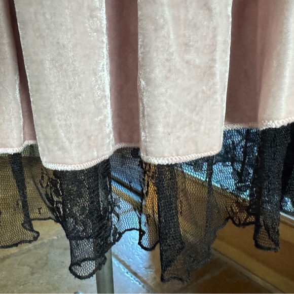 Elegant Silk Velvet Pink Ruffled Dress - Picture 5 of 12